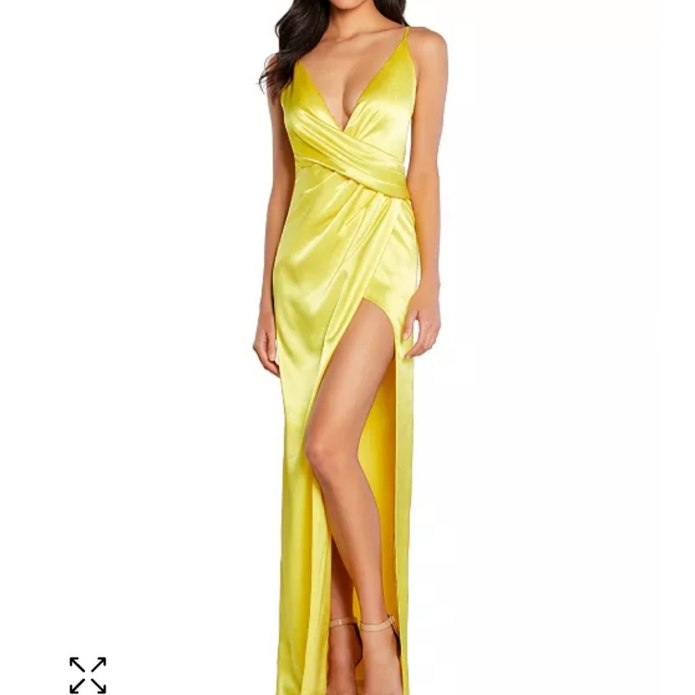 Women's clothing(4)
